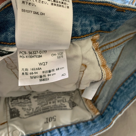 Levi’s 501 original womens denim shorts - Picture 3 of 3